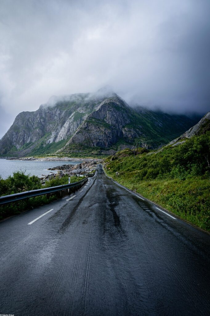 road-6597404_1280